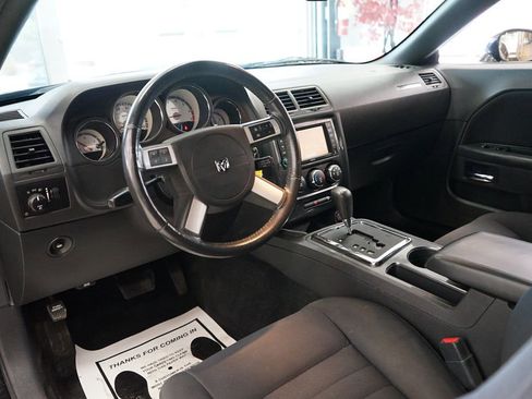 Used 2010 Dodge Challenger SE RWD image 34