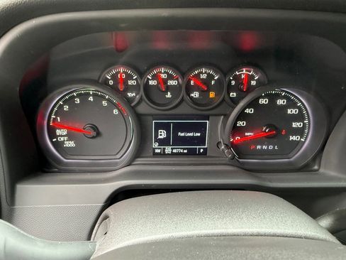 Used 2024 Chevrolet Silverado 1500 Custom Trail Boss w/ LPO, Dark Essentials Package AWD/4WD image 20