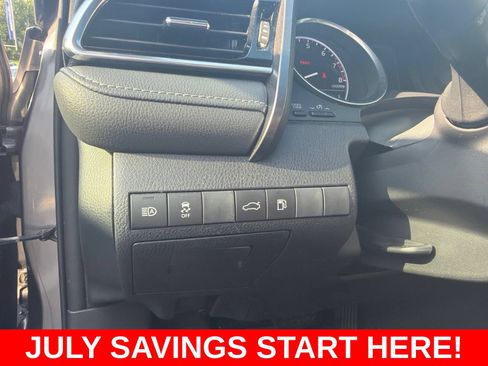 Used 2018 Toyota Camry SE FWD image 22