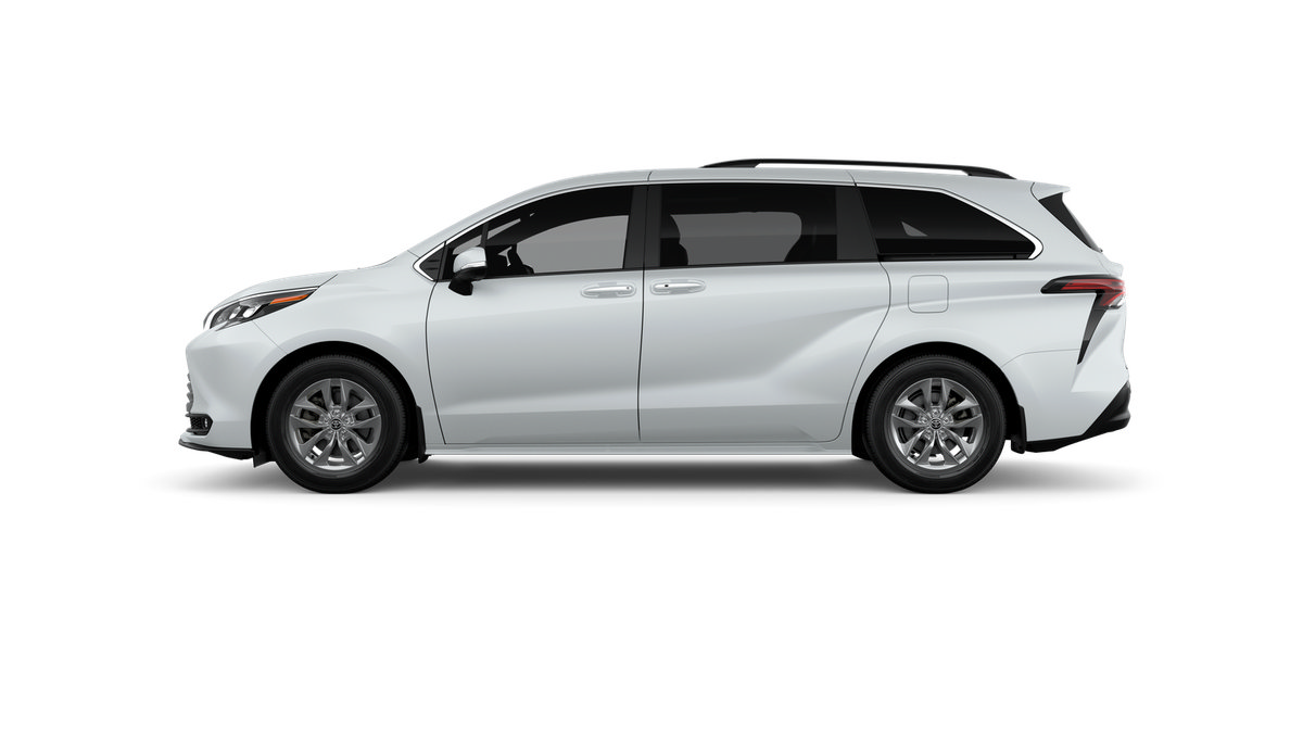 Certified 2026 Toyota Sienna XLE FWD image 39