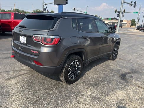 Used 2019 Jeep Compass Trailhawk AWD/4WD image 6