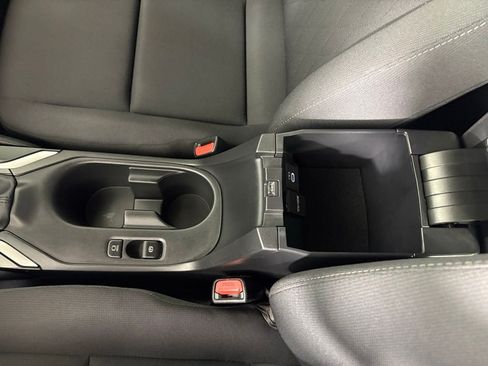 Used 2025 Toyota Corolla LE FWD image 26