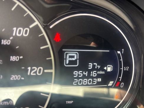 Used 2016 Nissan Versa Note SV image 15