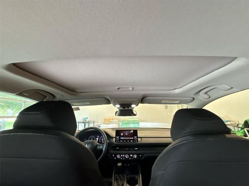 Used 2024 Honda Accord EX image 16