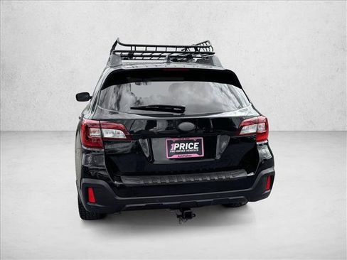 Used 2018 Subaru Outback 3.6R Limited AWD/4WD image 6