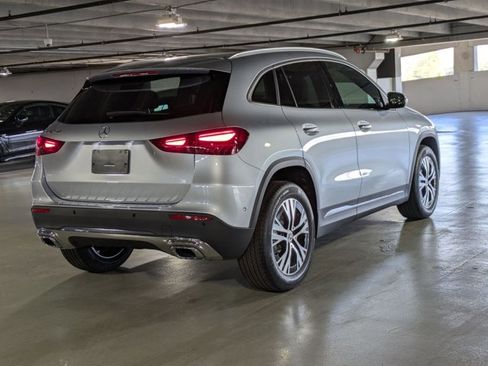 Used 2026 Mercedes-Benz GLA 250 image 2