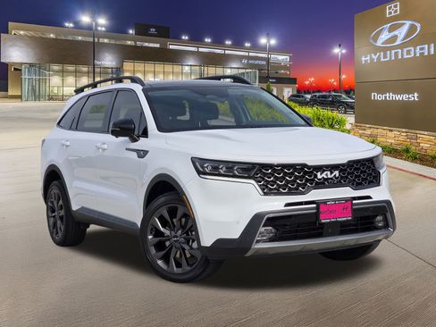 Used 2023 Kia Sorento SX Prestige image 3