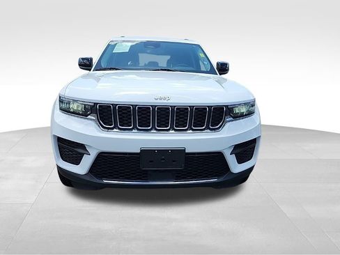 Certified 2023 Jeep Grand Cherokee Laredo image 6