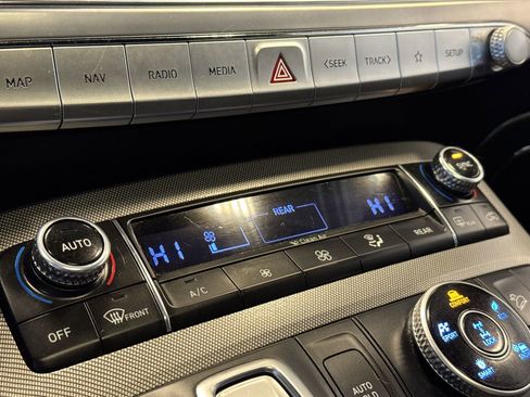 Used 2020 Hyundai Palisade Limited image 19