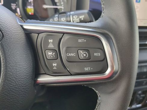 Used 2025 Jeep Wrangler Unlimited Sahara w/ Safety Group image 26