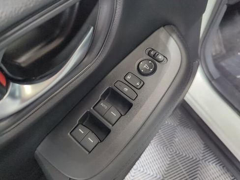 New 2026 Honda HR-V LX image 12
