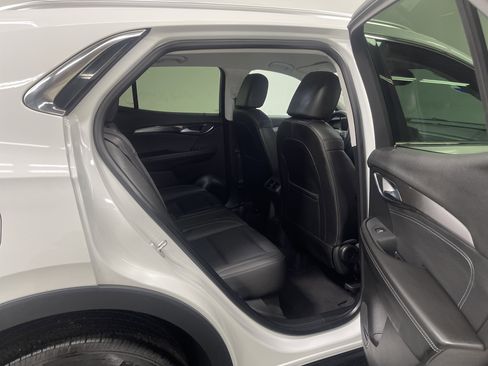 Used 2025 Buick Envision Preferred image 21