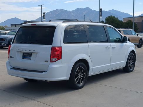 Used 2019 Dodge Grand Caravan GT FWD image 5