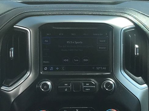 Used 2022 Chevrolet Silverado 1500 RST image 11