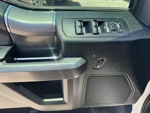 Used 2016 Ford F150 XLT w/ Equipment Group 302A Luxury AWD/4WD image 10