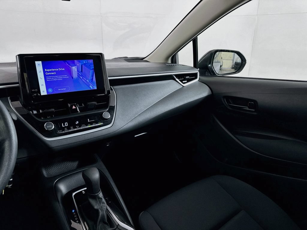 Certified 2025 Toyota Corolla LE FWD image 22