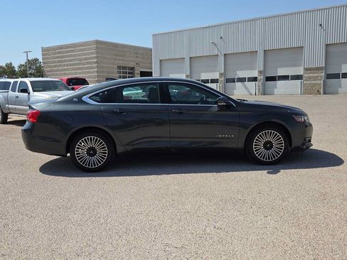 Used 2018 Chevrolet Impala LT FWD image 9