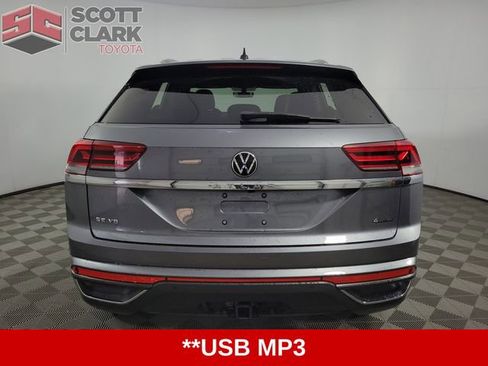 Used 2023 Volkswagen Atlas Cross Sport SE AWD/4WD image 7