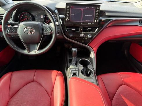 Used 2022 Toyota Camry XSE FWD image 17