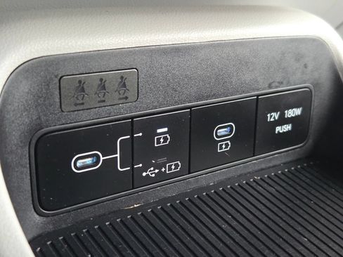 Used 2024 Hyundai Kona SEL FWD image 11