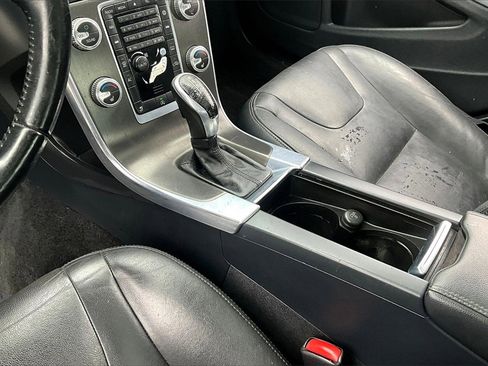 Used 2015 Volvo S60 T5 Premier image 14