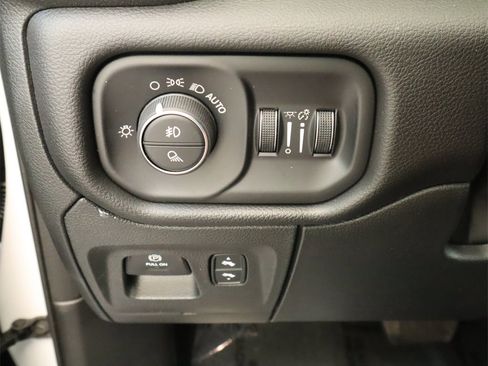 Used 2023 RAM 1500 Laramie image 18