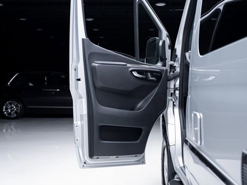 Used 2022 Mercedes-Benz Sprinter 144 Cargo image 52