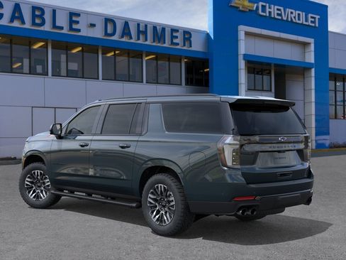 New 2026 Chevrolet Suburban Z71 AWD/4WD image 3