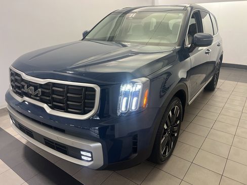 Used 2023 Kia Telluride SX image 3