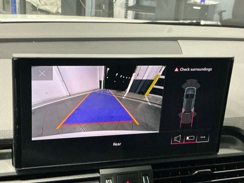 Used 2025 Audi Q5 2.0T Premium image 7