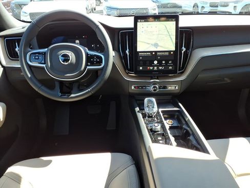 New 2026 Volvo XC60 B5 Core w/ Climate Package image 10