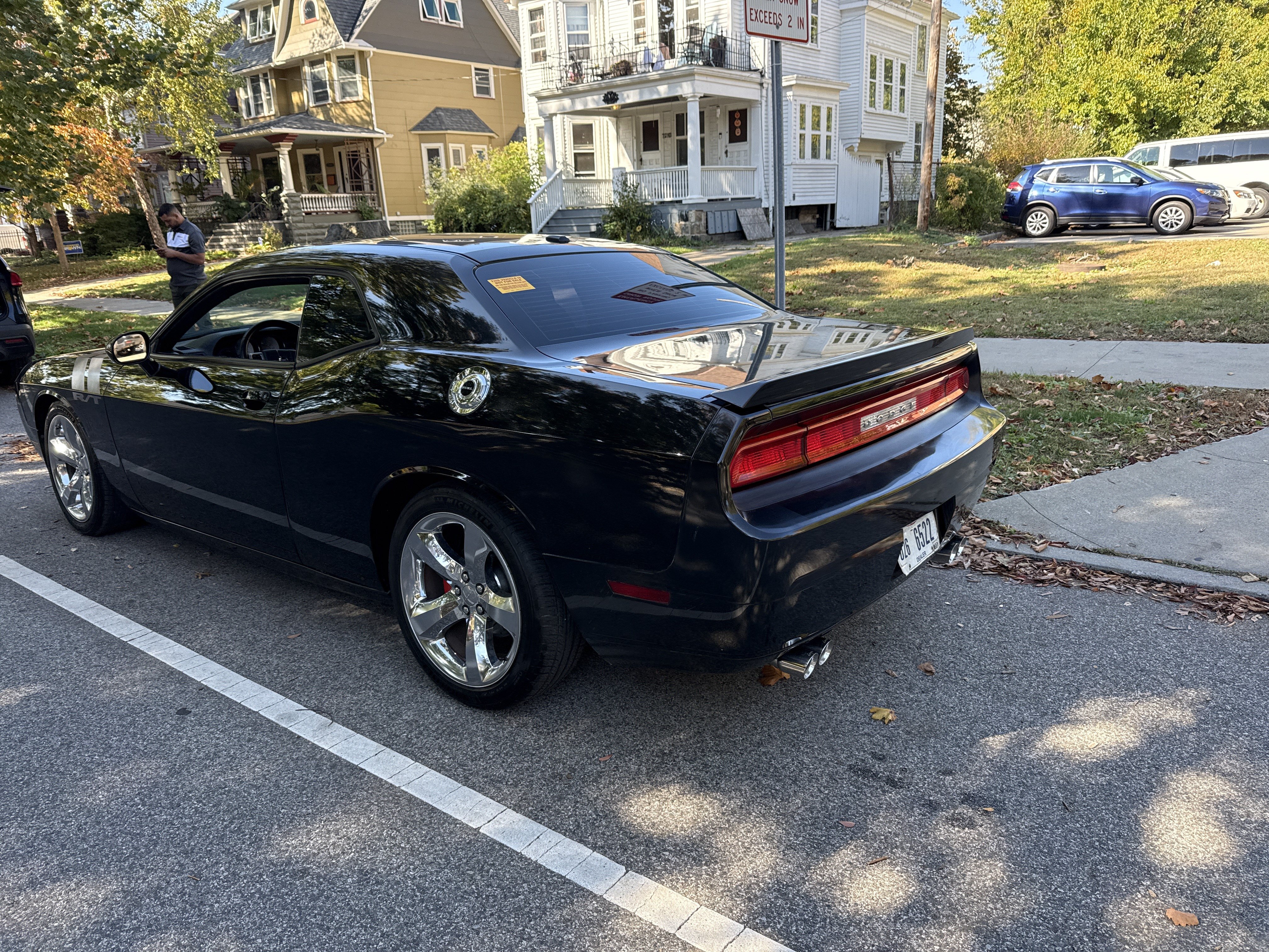 Used 2013 Dodge Challenger R/T RWD image 2