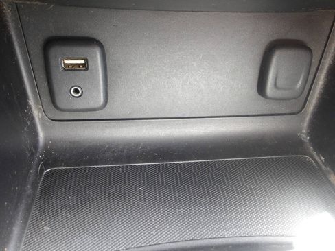 Used 2016 Chevrolet Colorado LT w/ LT Convenience Package RWD image 19