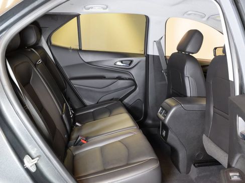 Used 2021 Chevrolet Equinox LT FWD image 29