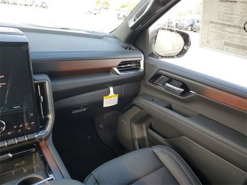 New 2026 GMC Yukon XL Denali w/ Sun & Power Step Package image 15