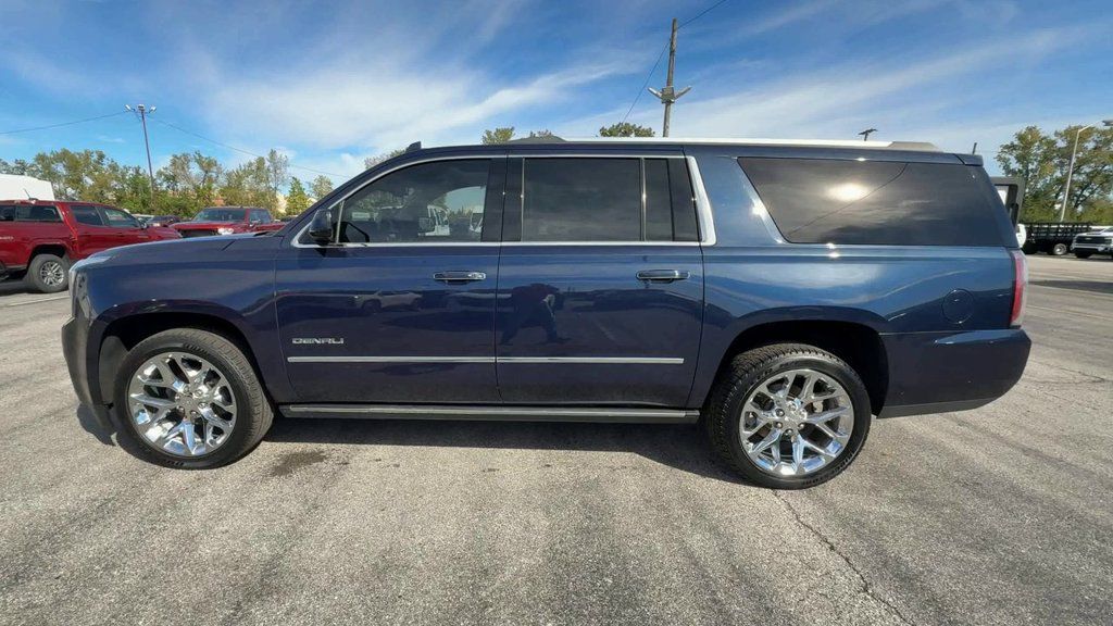 Used 2018 GMC Yukon XL Denali w/ Open Road Package AWD/4WD image 5