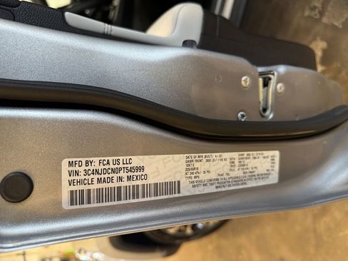 Used 2023 Jeep Compass Limited w/ Sun and Sound Group image 31