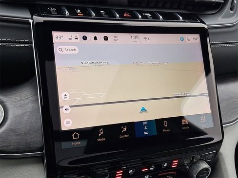 Used 2022 Jeep Grand Cherokee Overland image 18