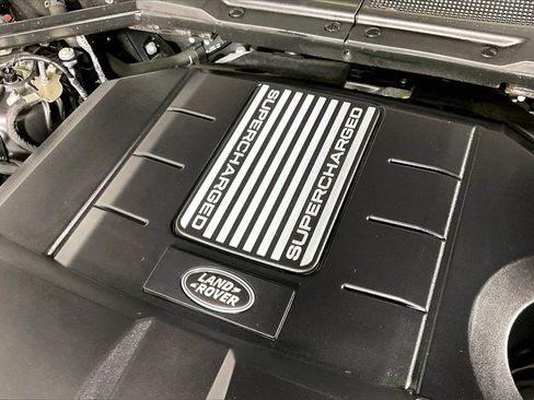 Used 2023 Land Rover Defender 110 V8 image 32