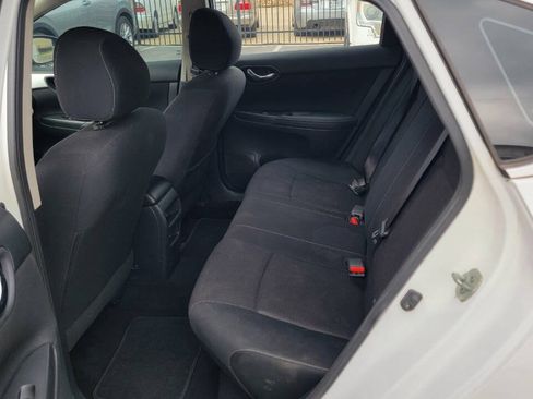 Used 2019 Nissan Sentra S w/ Appearance Package FWD image 22
