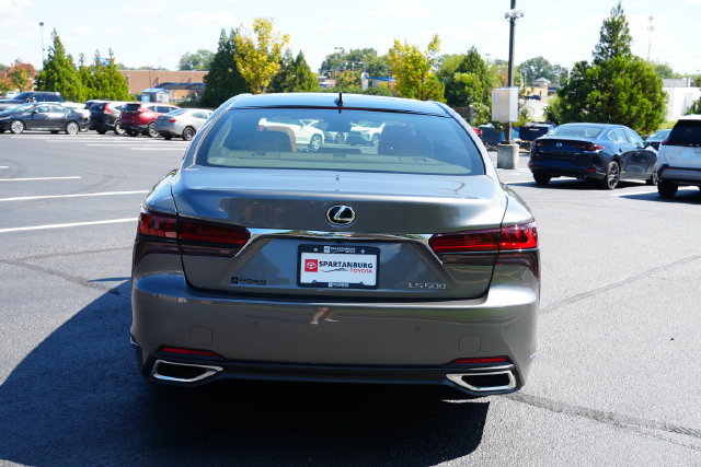Used 2024 Lexus LS 500 w/ Interior Upgrade Package RWD image 6