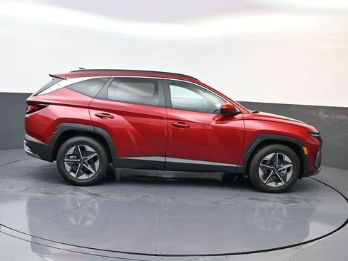 Certified 2025 Hyundai Tucson SEL image 3