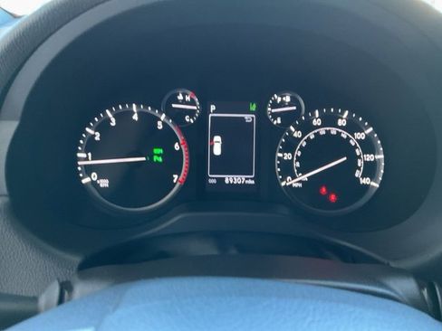 Used 2022 Lexus GX 460 Premium image 10