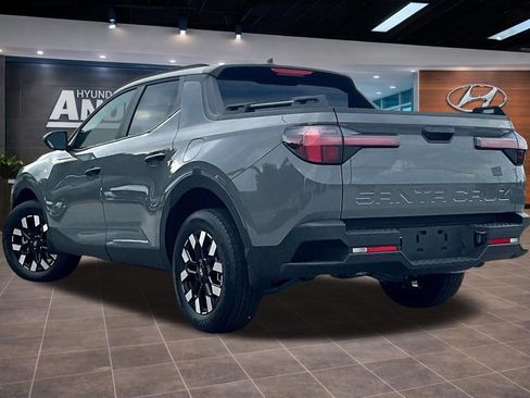 Used 2026 Hyundai Santa Cruz SEL FWD image 4