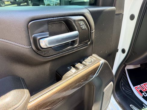 Used 2021 Chevrolet Silverado 2500 LT w/ Convenience Package AWD/4WD image 19