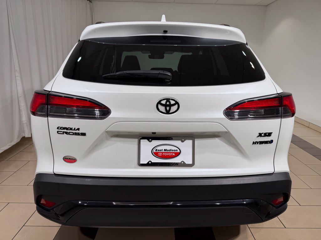 Certified 2023 Toyota Corolla Cross AWD Hybrid w/ Convenience Package image 4