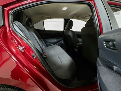 Used 2025 Toyota Corolla LE image 24