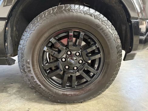 Used 2012 Ford Expedition EL Limited image 28