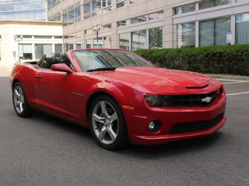 Used 2012 Chevrolet Camaro SS RWD image 1
