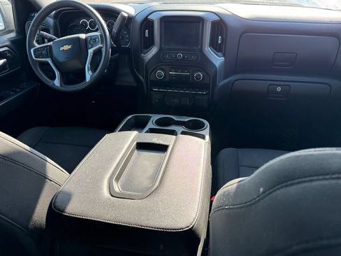 Used 2021 Chevrolet Silverado 1500 Custom w/ Safety Confidence Package RWD image 5